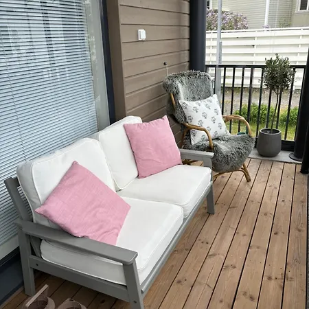 Beautiful 2-bedroom Flat Close To Everything Apartment *